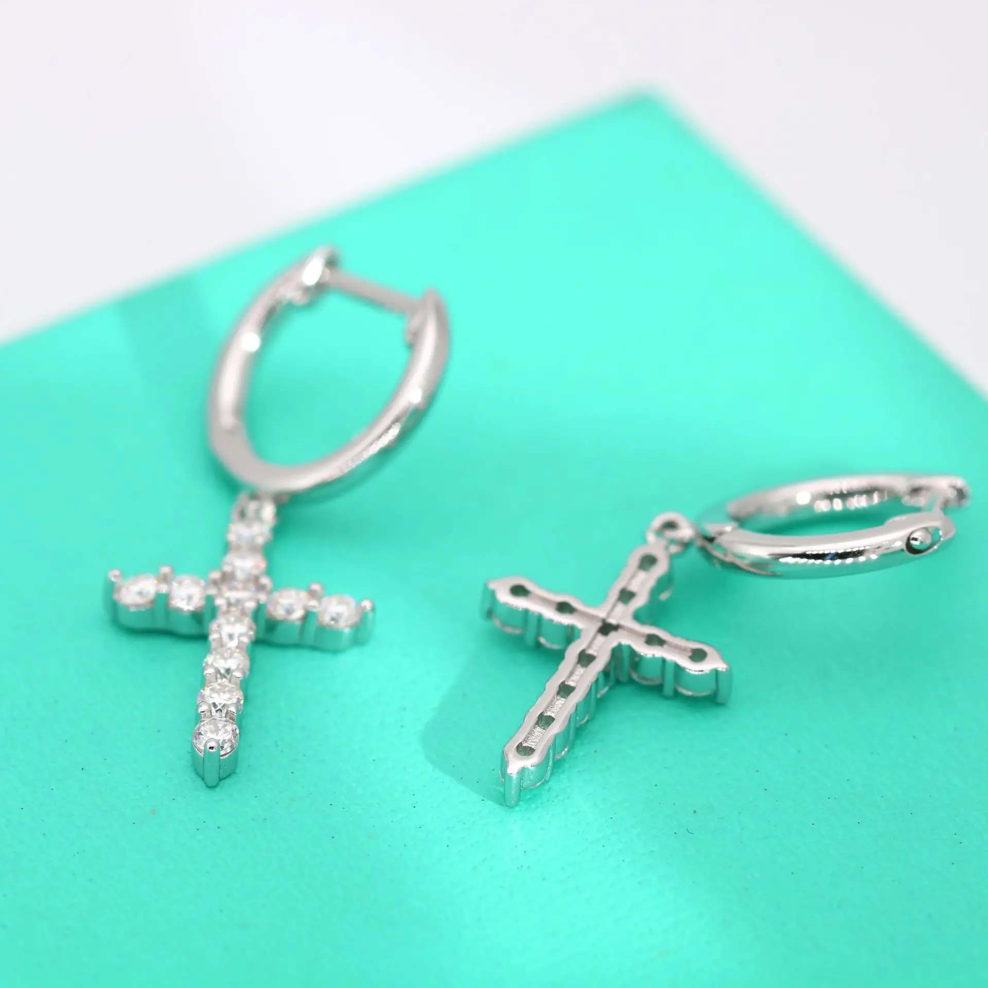 S925 sterling silver Mosonite cross earrings, women's classic earrings with dense inlaid earrings, and silver needles