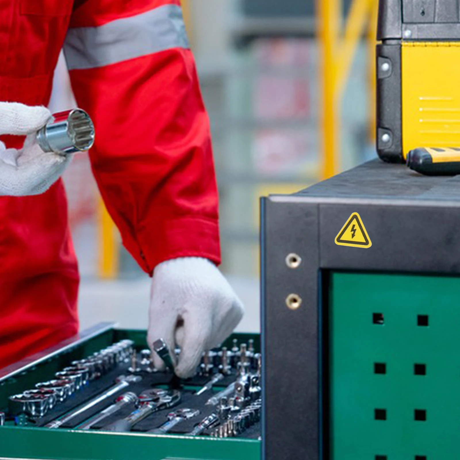 3 arkusze naklejek ostrzegawczych przed elektrycznym stymulacją, żółte trójkąty, oznaczenia ostrzegawcze o wysokiej napięciu, naklejki bezpieczeństwa przed niebezpieczeństwem elektrycznym