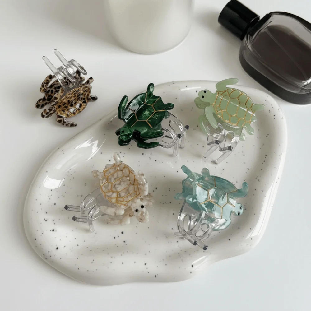 

Заколка для волос в виде морской обитательницы (черепаха, акула), мультяшный дизайн, аксессуар для волос, большой зажим для повседневного использования