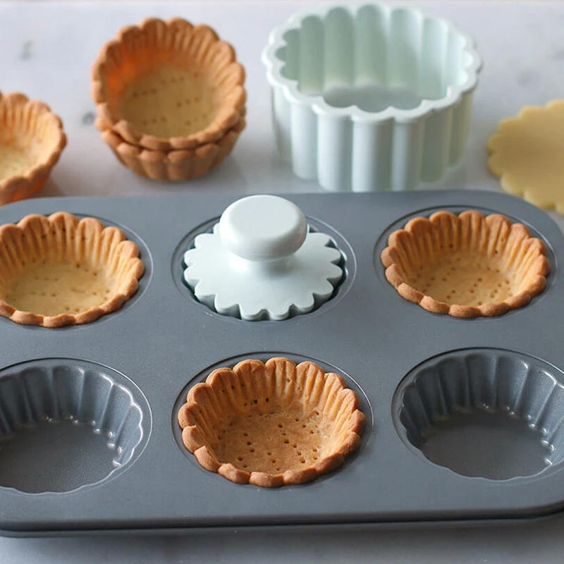 Carbon Steel Flower Lace Bakeware Mold Mini Cupcake Fruit Egg Tart DIY Mould Pastry molds Non-stick Kitchen Pastry Baking Tool