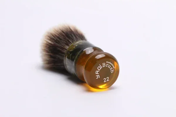 YAQI 22MM Sagrada Familia Nassrasierpinsel für Männer mit zweibändigem Haar und Harzgriff – Detail 1