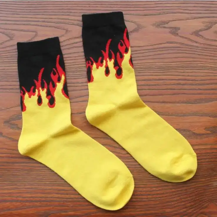 

Flame Socks for Men Women Unisex Fashion Hip Hop Fire Yellow Black Fashion Designer Street Skateboard Long Socks