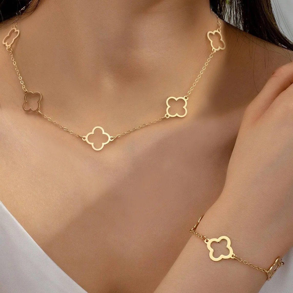 

1 комплект модных украшений: ожерелье и браслет, женский комплект, простой, элегантный, стильный, нишевый, изысканный аксессуар.