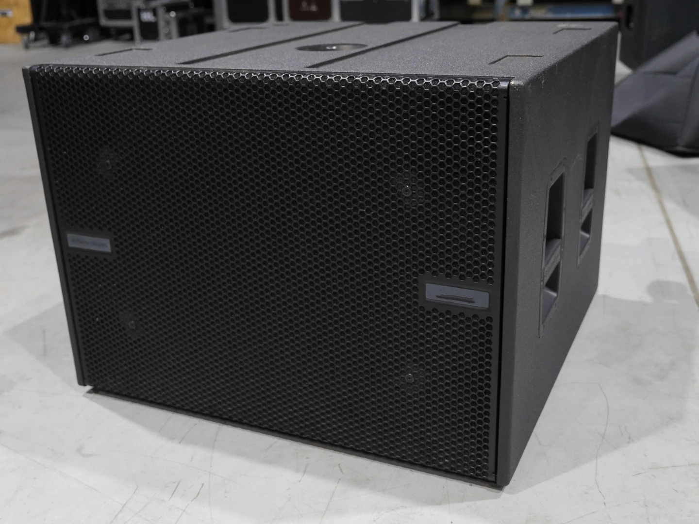 Vio S118r Single 18 Inch Speakers Audio System Sound 18 Subwoofer Speaker Box Sound Equipment Amplifiers Speaker for Night Club