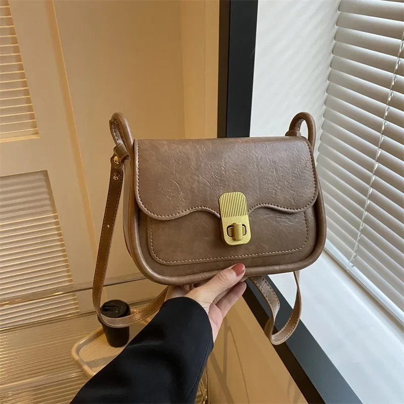 Delicate Texture Solid Color Crossbody Bag Lock Casual Winter New Popular Retro Shoulder Bag Small Square Women's Shoulder Bag