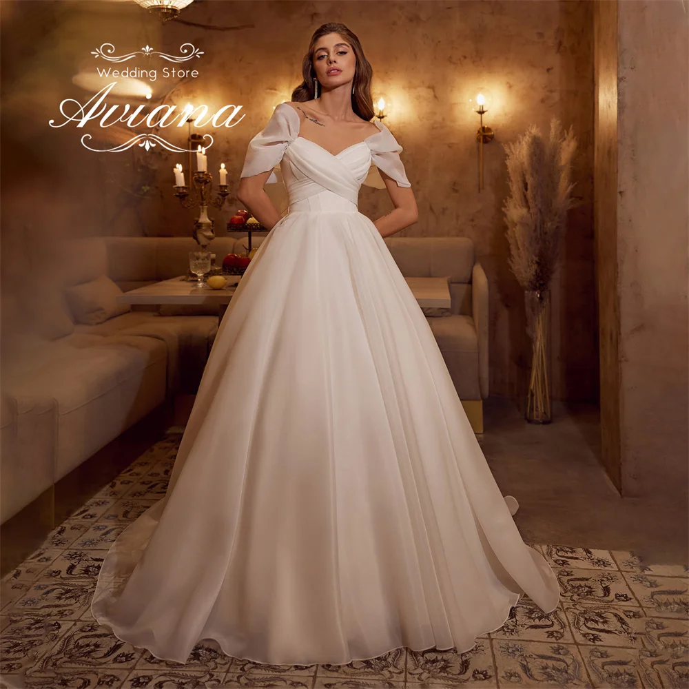 Aviana مخصص ألف خط قبالة الكتف فستان الزفاف القوس الخلفي الخامس الرقبة طول الأرض قصيرة الأكمام الأميرة نمط سويب تراين
