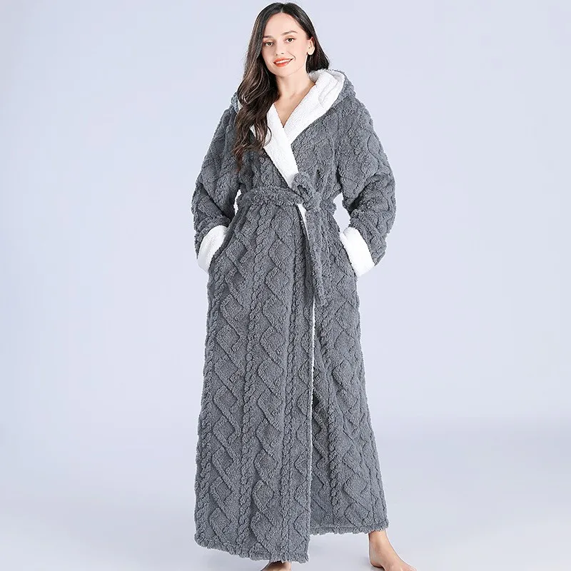 Ladies Cute Bathrobe Autumn Winter Extended Hooded Nightgown Soft Sleepwear Women\'s Jacquard Flannel Pyjamas Thicker Warm