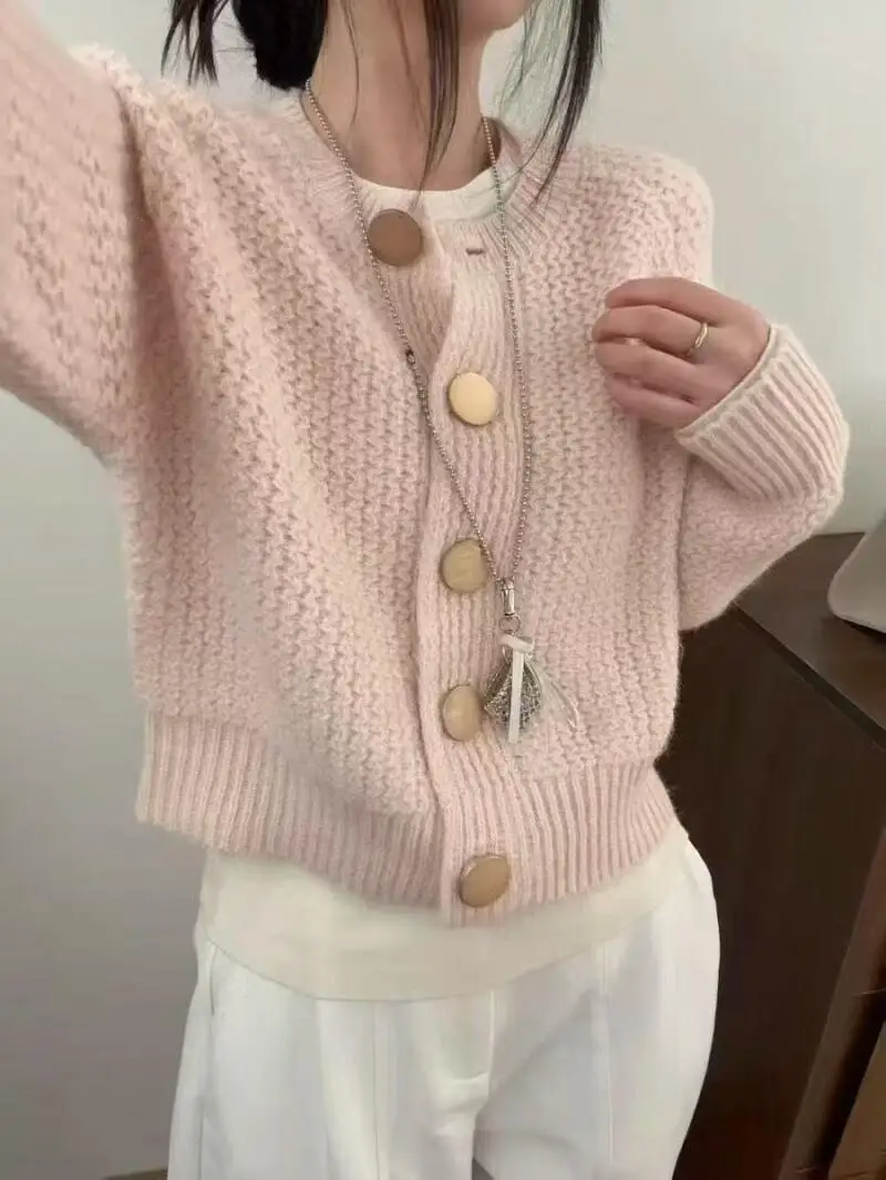 เสื้อคาร์ดิแกนถัก เสื้อสเวตเตอร์ถัก เสื้อผ้าถักสำหรับผู้หญิง ฤดูใบไม้ร่วง ฤดูหนาว สีขาว บาง น้ำหนักเบา ใส่ได้หลายโอกาส ไซส์ใหญ่ เสื้อผ้าผู้หญิง แขนยาว