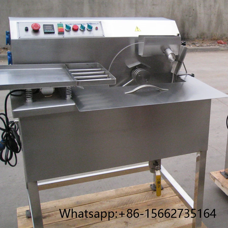 Commercial CE Approved 30 Kg Per Batch Chocolate Melting Tempering Machine With Vibration Table