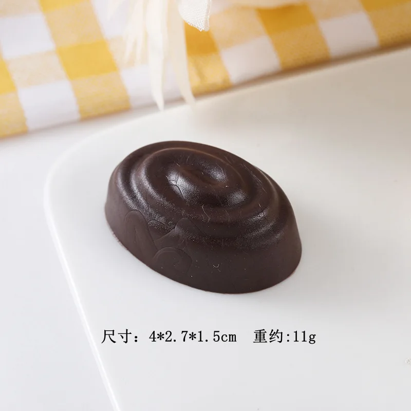 Simulierte reine schwarze Schokolade, Haselnuss, Weiß, Braun, Rumgeschmack, Dessertladen, Bäckerei, Café-Display, gefälschte Lebensmittel 8 Stück/Set – Detail 12