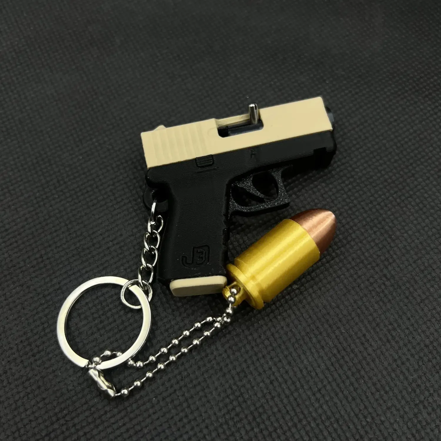 3D-gedruckter Schlüsselanhänger, kann kleine Kugeln feuern, Mini-Soft-Bullet-Pistole, Spielzeug, Rucksack-Anhänger