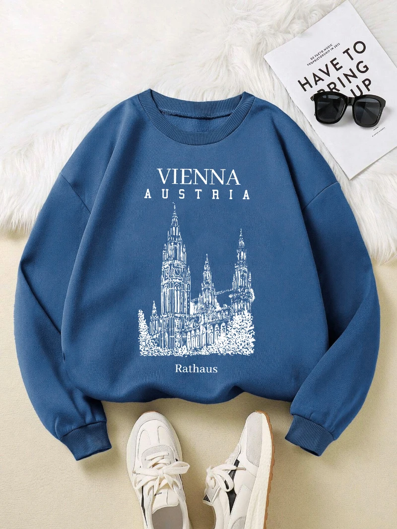 Женский свитшот с принтом Vien – обзор и цена Winter Clothing Vienna