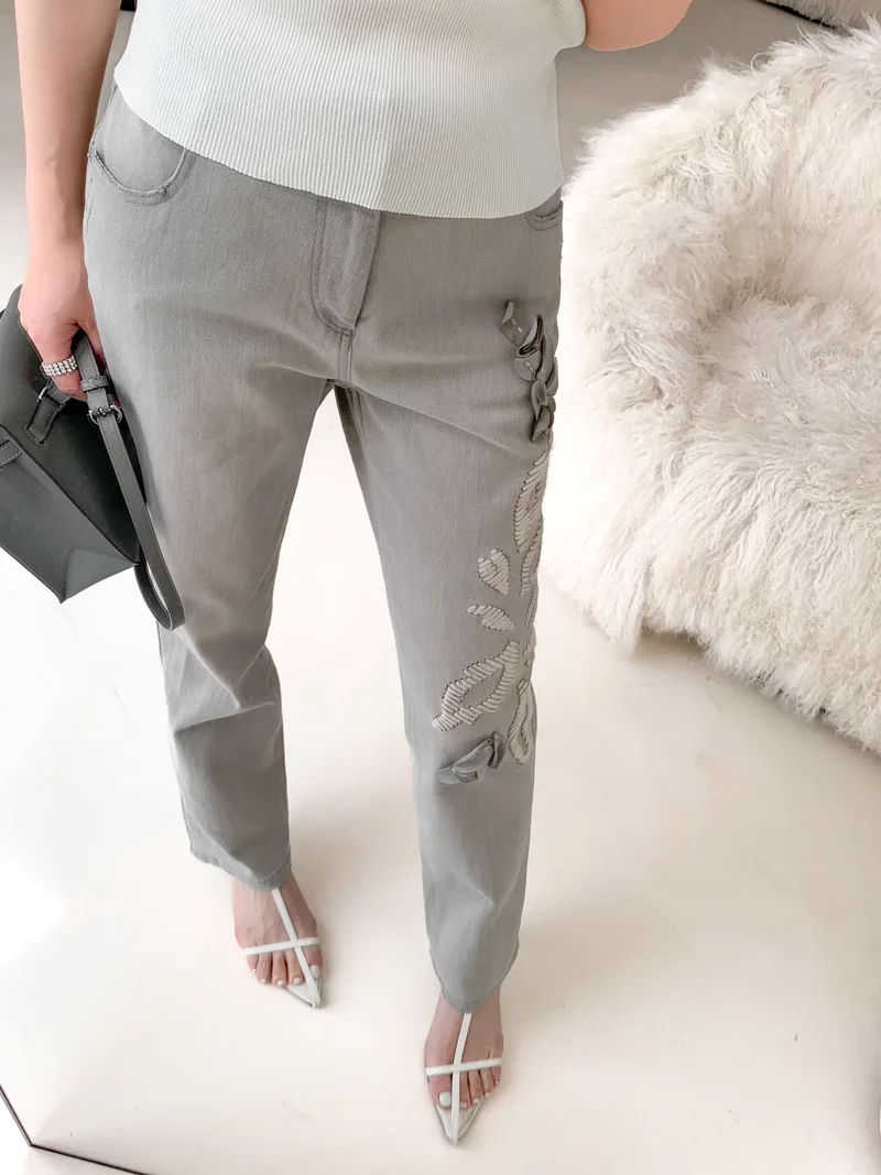 

2025 Summer Fall Pencil Pants Fashion Women's Cotton Slim Jeans Casual Ladies Embroidery Trousers