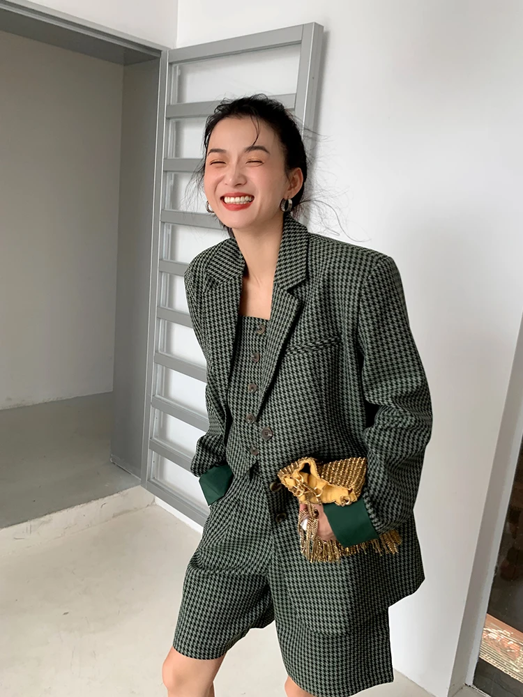 

2023 Autumn New Women's Plaid Suit Set High Waist Pants Small Size Fashionable High Rise Effectiveness Polyester Fabric