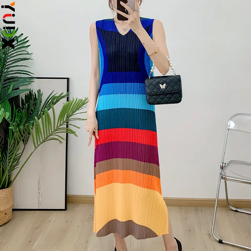 

YUDX Pleated Blocking Women's Dresses Sleeveless V-neck Long Dress Fashion Temperament Slim Undershirt Dress 2024 Summer New