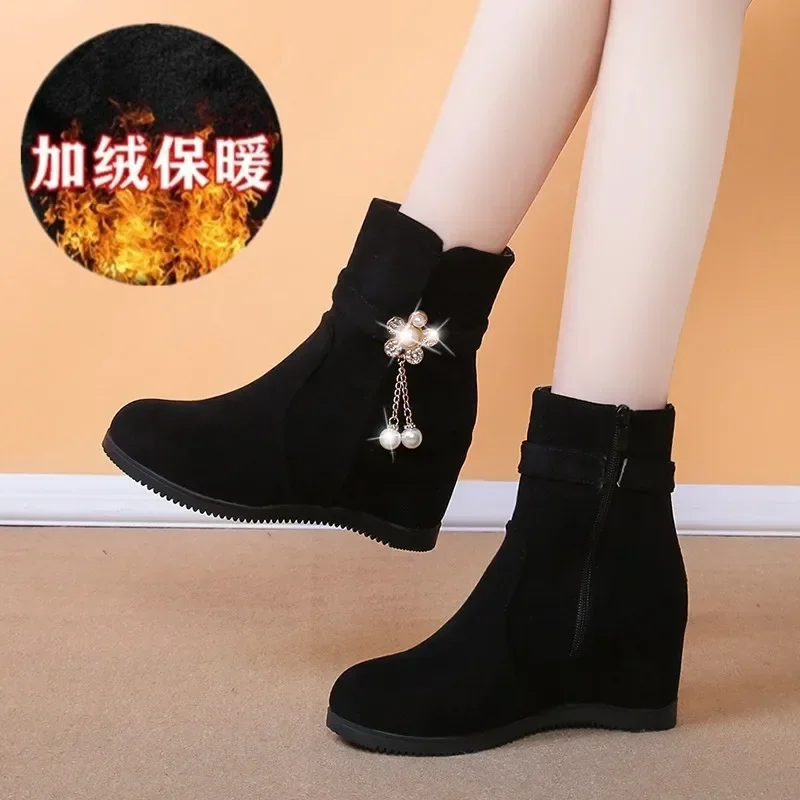 2024 Autumn and Winter New Women's Boots Solid Color Fashion Simple Casual Wedge Cotton Boots