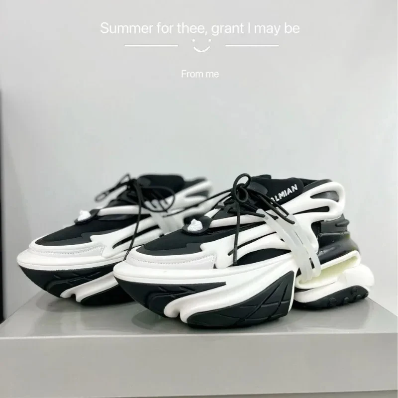 

Unisex 2026 Running Shoes Breathable Thick Bottom Sports Sneakers Couples Designer Walking Shoes Men Women Lightweight Athletic