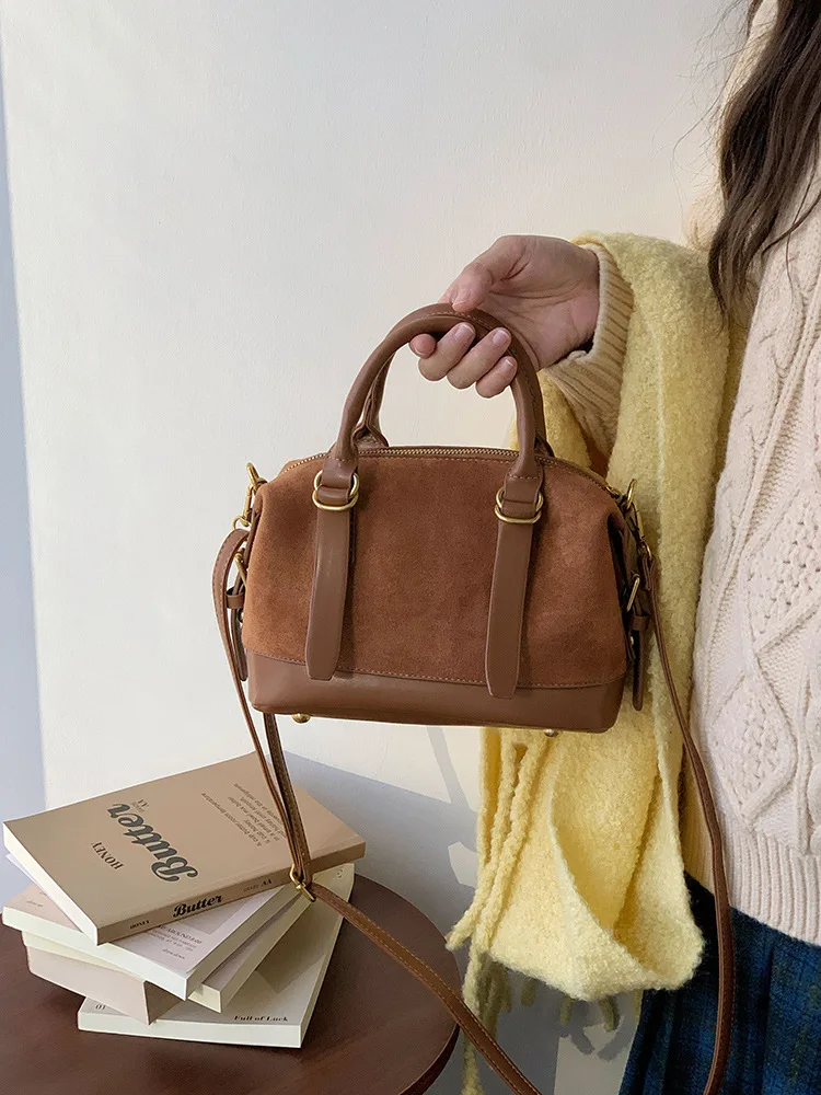 

2026 новая коричневая сумка для боулинга в стиле ретро Suedette большой вместимости, сумка через плечо, сумка через плечо, модная повседневная дорожная сумка