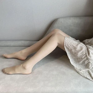 Sehr dünne weibliche Seidensocken Geschäft mit ultra-dünnem Anti-Haken leichter Bein sexy Artefakt Seidensocken 6 Hauptverkaufsverkäufe - №1