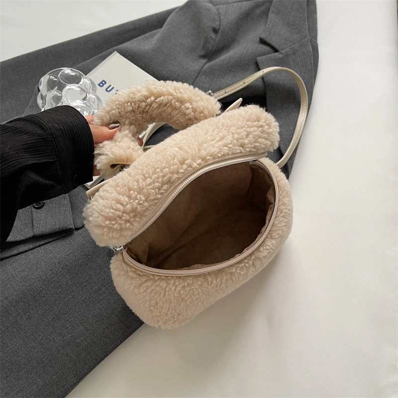 Faux Fur Handbag Clutch Bag For Women Fashion Plush Designer Bag 2023 New Trend Leather Shoulder Crossbody Bag Small Box Purse