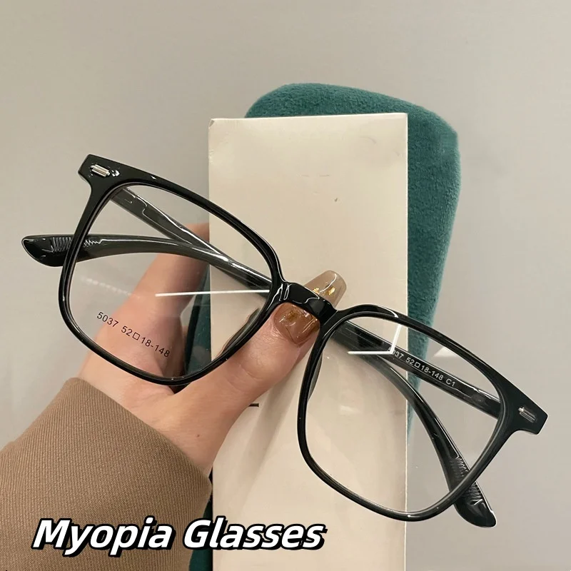 Vintage Oversized Frame Minus Eyeglasses Women Fashion Square Ultra Light Myopia Eyewear Eye Protection Computer Plain Glasses