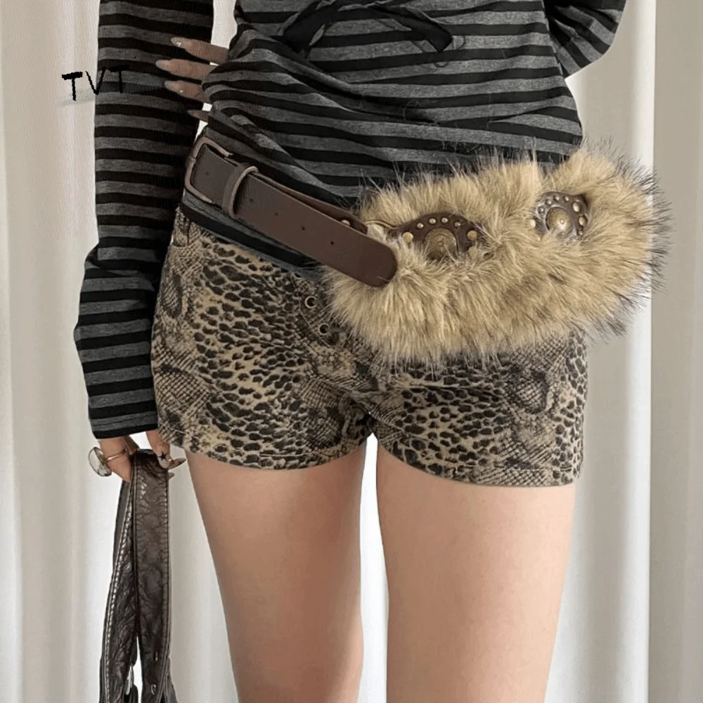 

Vintage PU Leather Leather Fur Belt Faux Fur Cool Plush Belt Korean Style Spicy Girl Style Y2K Waistband Female/Girls