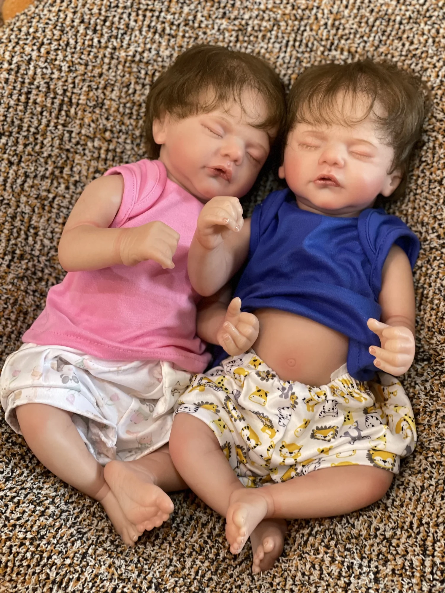 45 cm Sam Ganzkörper-Silikon-Vinyl Bebe Reborn Junge und Mädchen Lebensechte realistische Reborn-Puppe Soft Touch Feeling Neugeborene Puppe