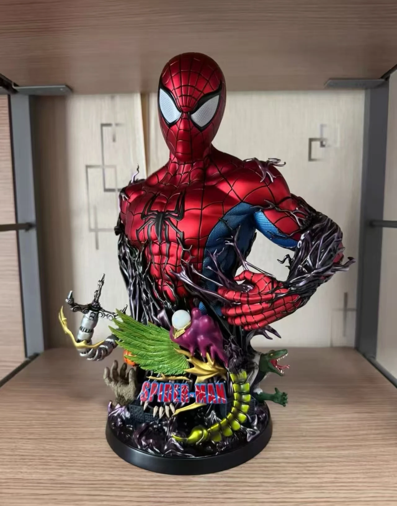 

Мстители, новая 1/3 светящаяся модель из смолы, фигурка фильма, окружающая смоляная модель, сцена, статуя, настольный подарок на день рождения для мужчин, игрушки