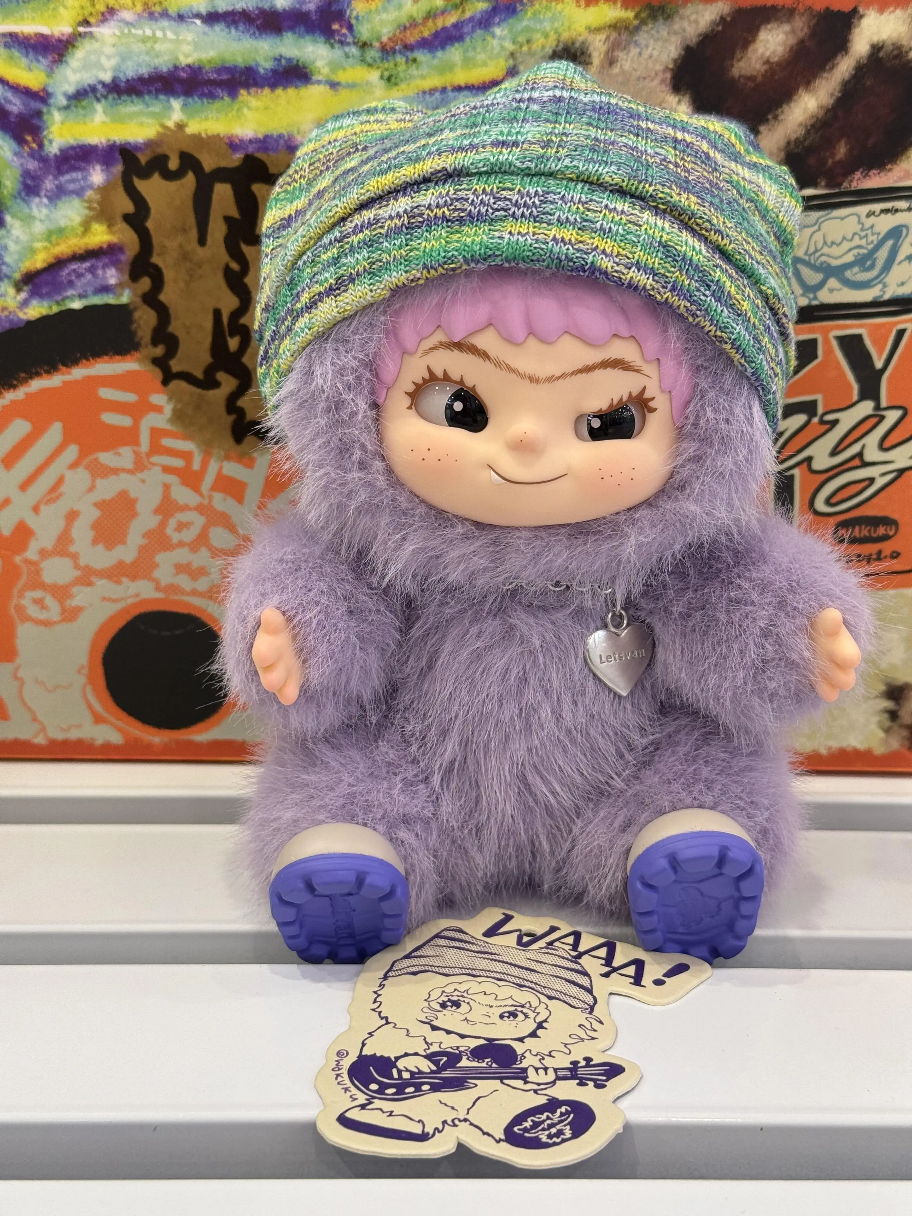 ألعاب قطيفة من الفينيل عالية الجودة، وصناديق عمياء عصرية، وسلسلة حفلات وواكو الممتعة، ونماذج مصنوعة يدويًا، وسلسلة إكسسوار