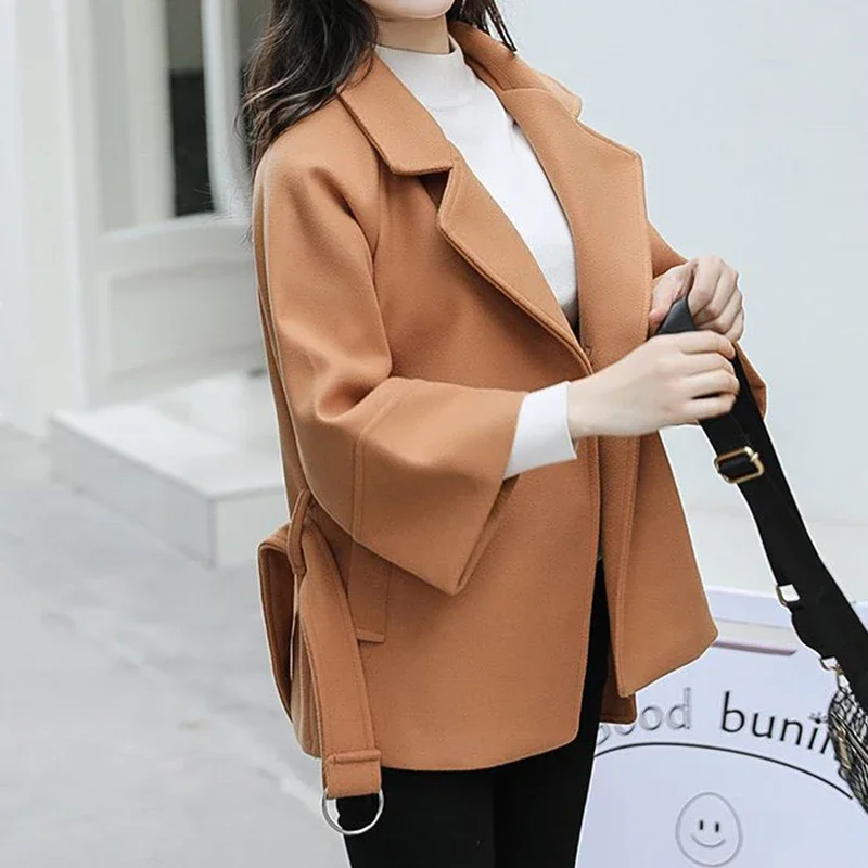 2023 New petite short stature woolen coat Women's autumn and winter woolen coat Students' short  waistband camel