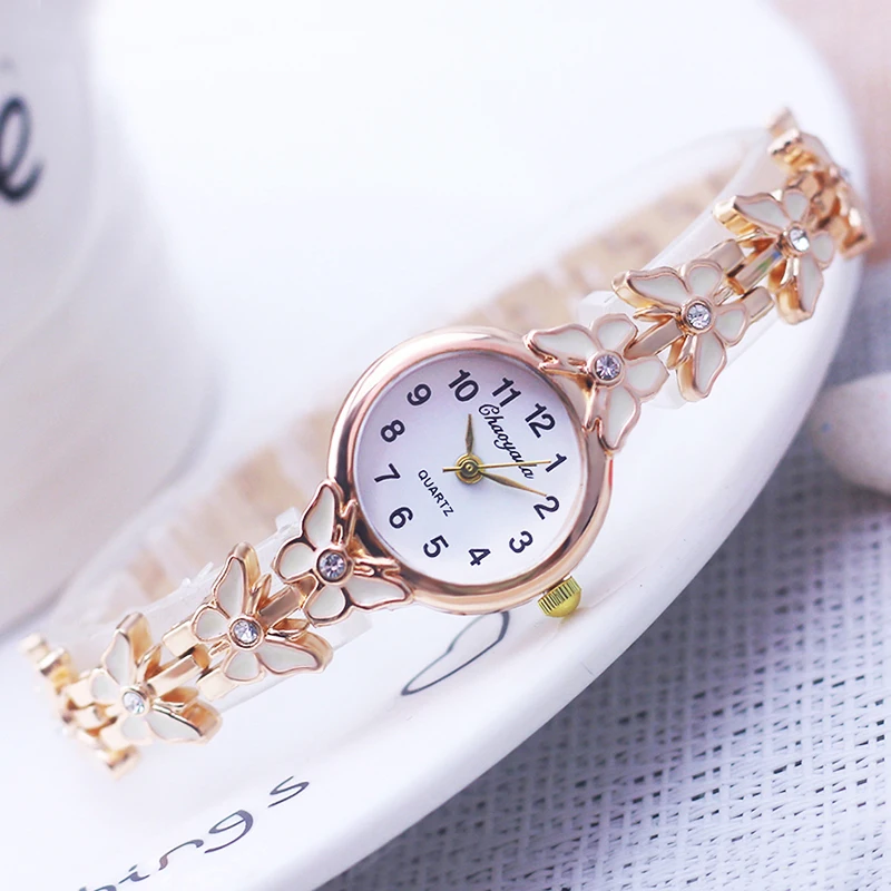 2024 New Fashion Lady Woman Luxury Crystal Diamond Butterfly Shape Strap Quartz Wristwatch Girls Bracelet Accessories Beautiful