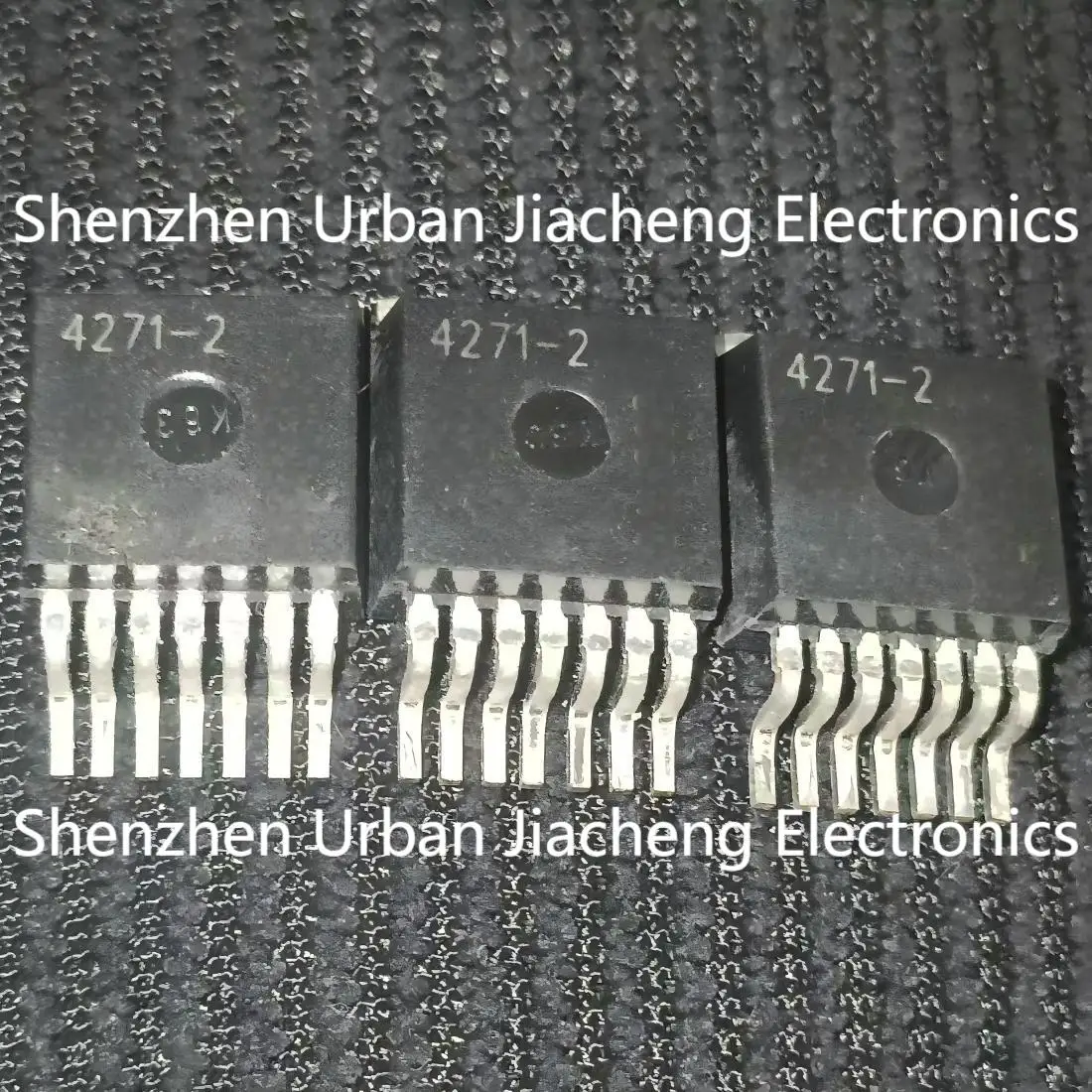 Brand New Original Genuine 4271-2 package TO-263-7 5V 0.55A voltage regulator chip In Stock Fast Shipping