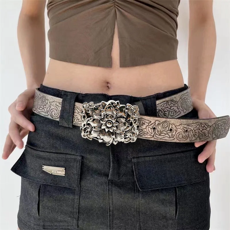 Retro Embossed Hollow Belt Y2K Spicy Girl Flower Buckle Waistband Women\'s Belt Fashion Waist Belt Clothing Accessories