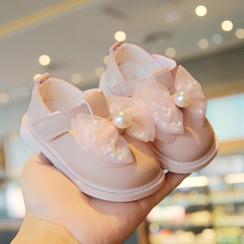 

Baby Girls Leather Shoes Sweet Cute 2025 New Kids Walking Shoes with Big Bow Girls Princess Shoes Soft Sole Fashion Versatile