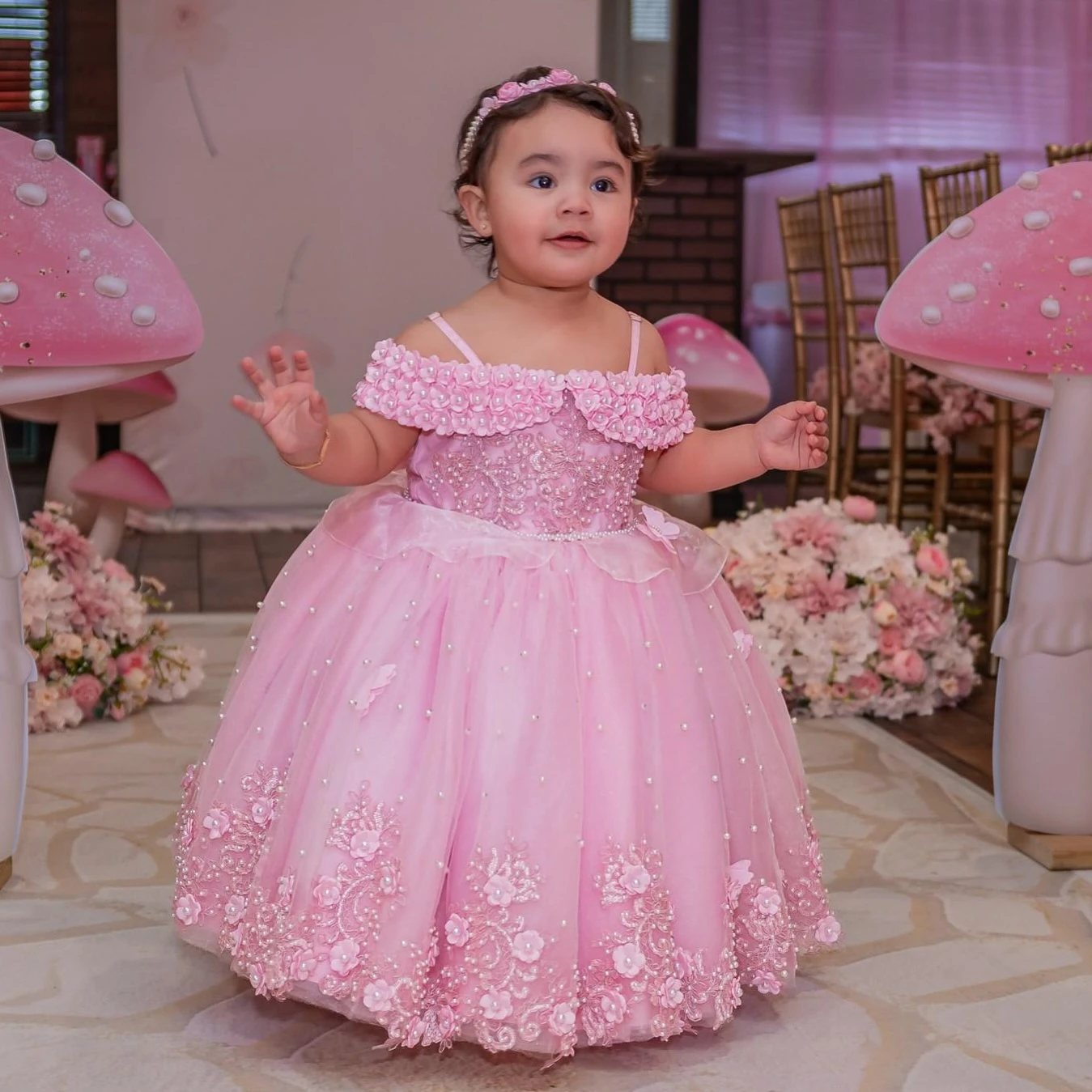 Customized Pink Applique Flower Girl Dress for Wedding Lace Luxury Pearls Puffy Kids Birthday Party First Communion Gown