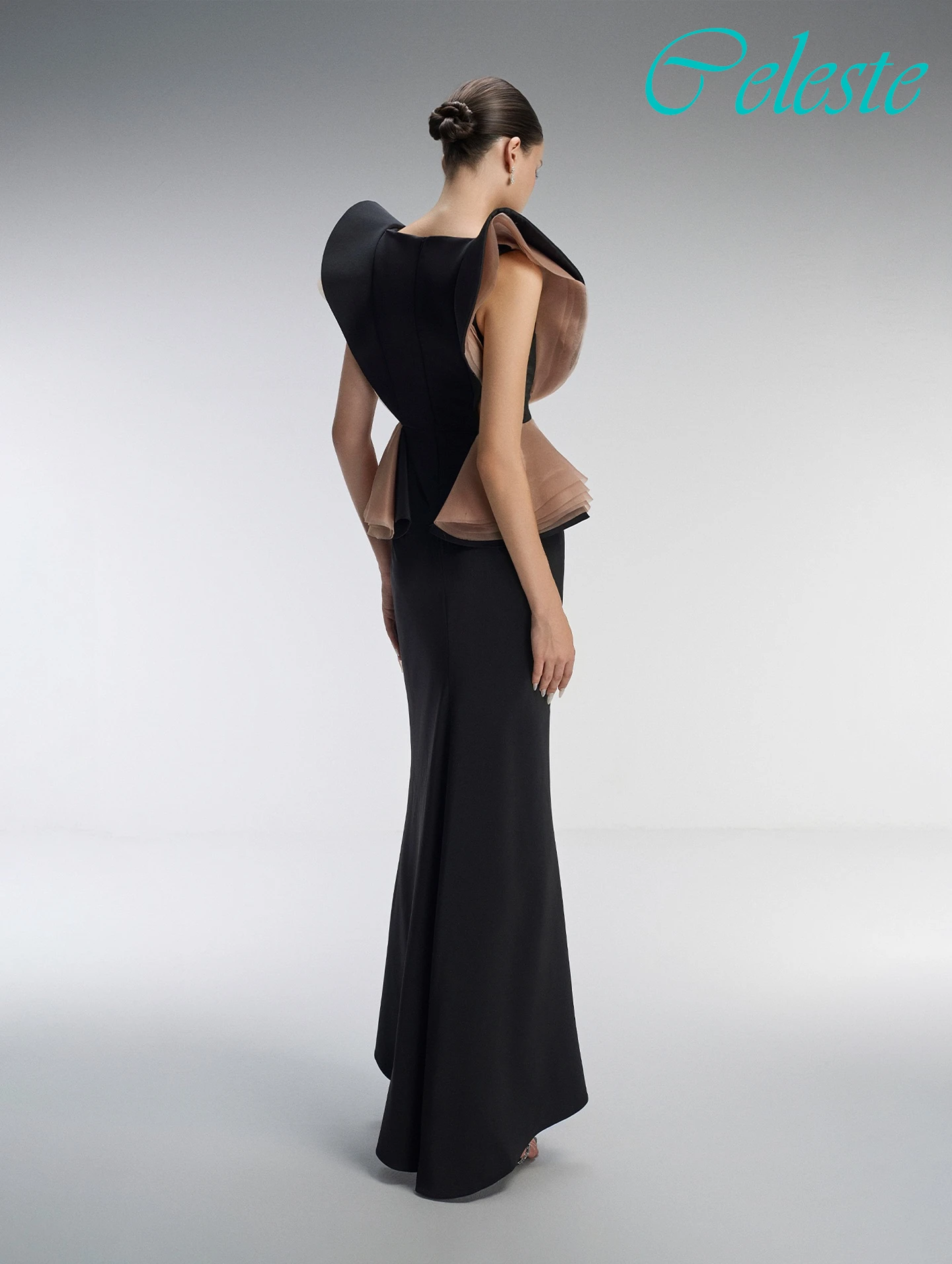 تخصيص حورية البحر طاقم الرقبة قصيرة الأكمام أنيقة مساء اللباس الرسمي حساسة المشاهير أثواب عالية الجودة حزب اللباس