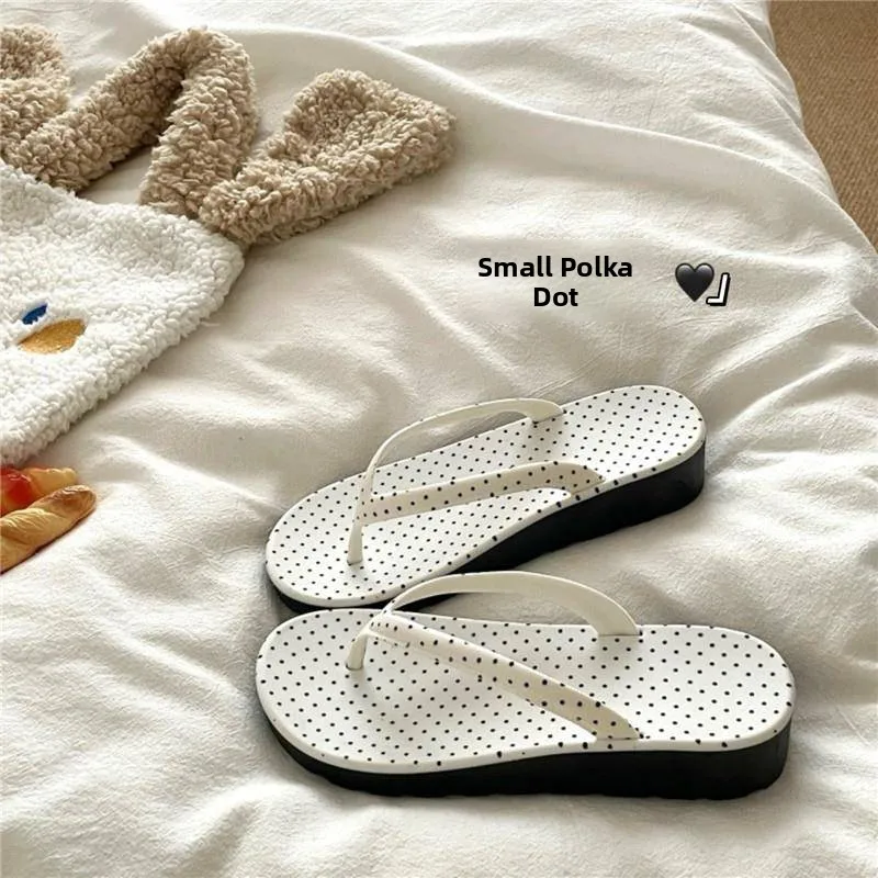 

Korean Style Soft Polka Dot Women's Summer Sandals Thick Bottom Heightening Non-Slip Outdoor Slip-On Clogs Fashion Beach Shoes