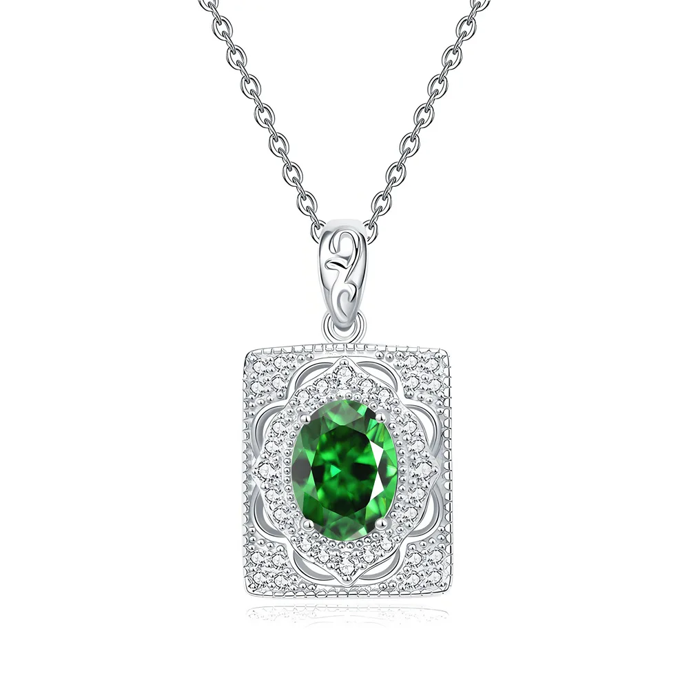 New European royal aristocratic style engraved design S925 sterling silver pendant inlaid with oval emerald necklace women