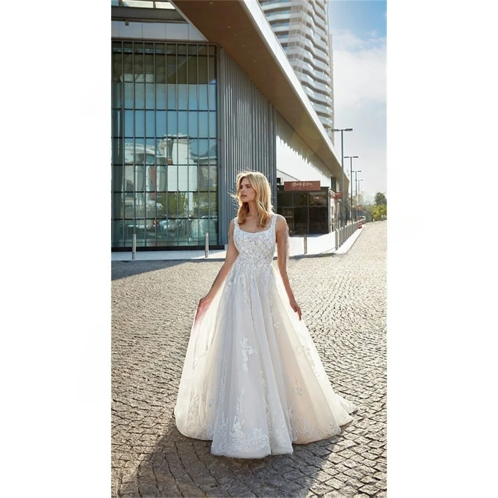 Classic Scoop Wedding Dress For Women Tank Lace Appliques A-Line Sleeveless Court Train Abito Da Sposa Customised