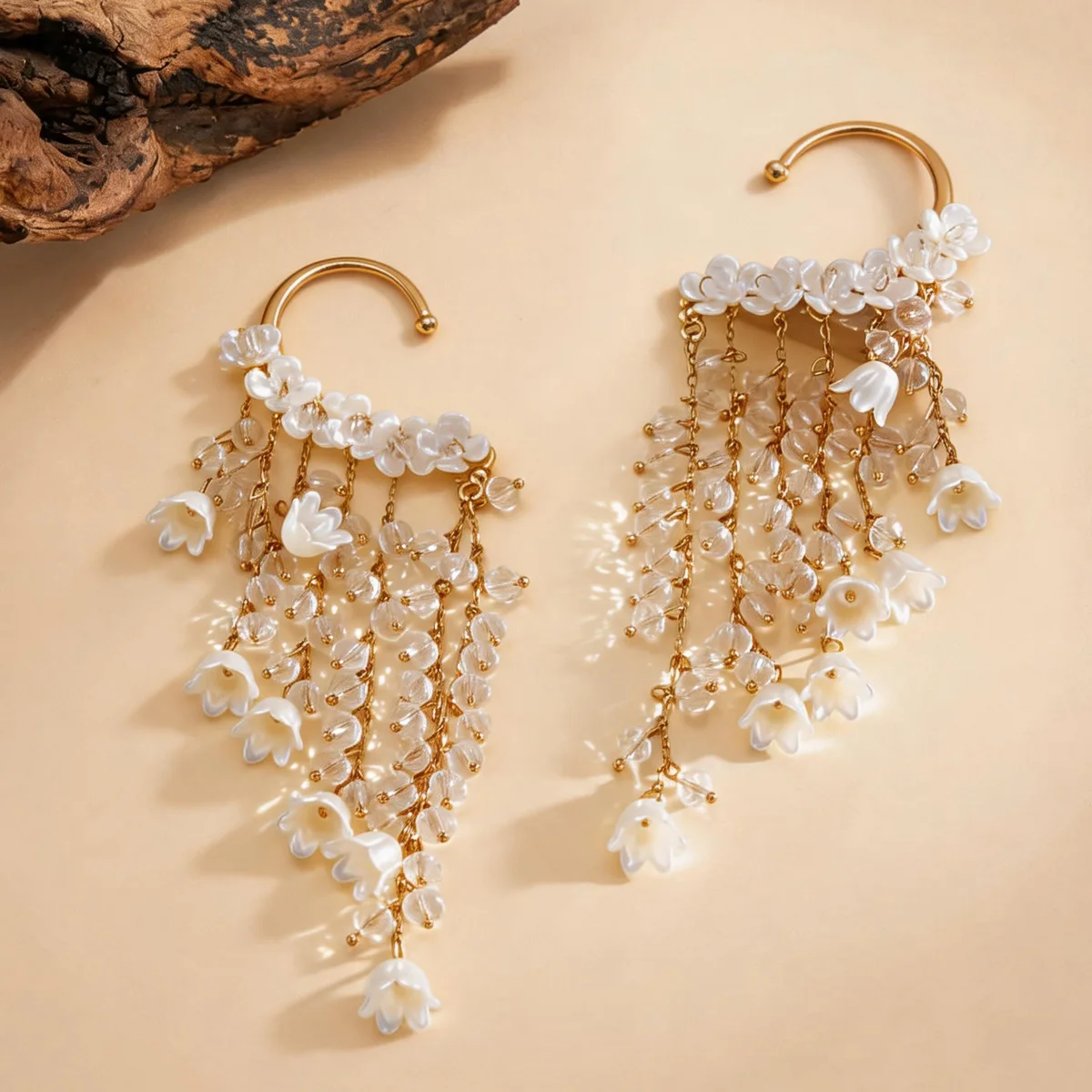 Wind chimes~ Flower glass fringed pearl earrings French light luxury high-end ear hanging niche earrings