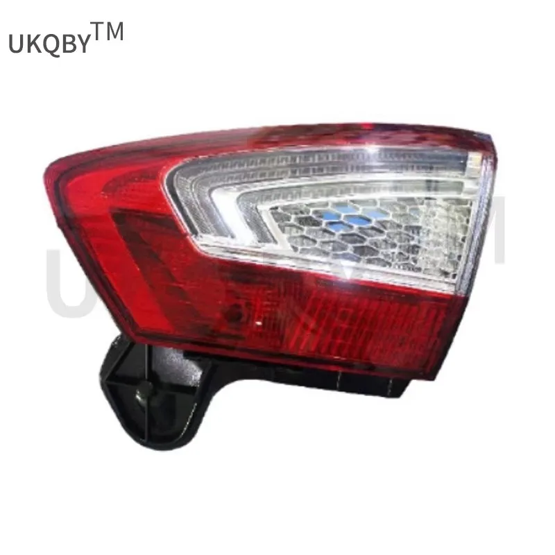 

Applicable to Fo rd Vi ct or y 11 Flat Tail Lamp Inner R BS7113A602AD