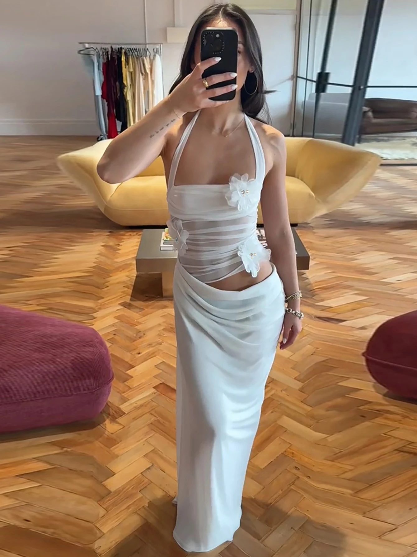 Dulzura Robe longue en maille transparente à fleurs, dos nu, style halter, dernière mode estivale, tenue élégante et sexy pour femmes, tenue de soirée, vêtements de club