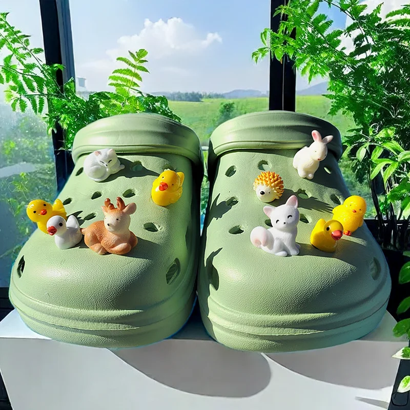Hot sales 3D cute little animals Hole shoe Charms Designer DIY Shiny Bling Shoes Decaration for Clogs Kids Boys Women Girls Gift