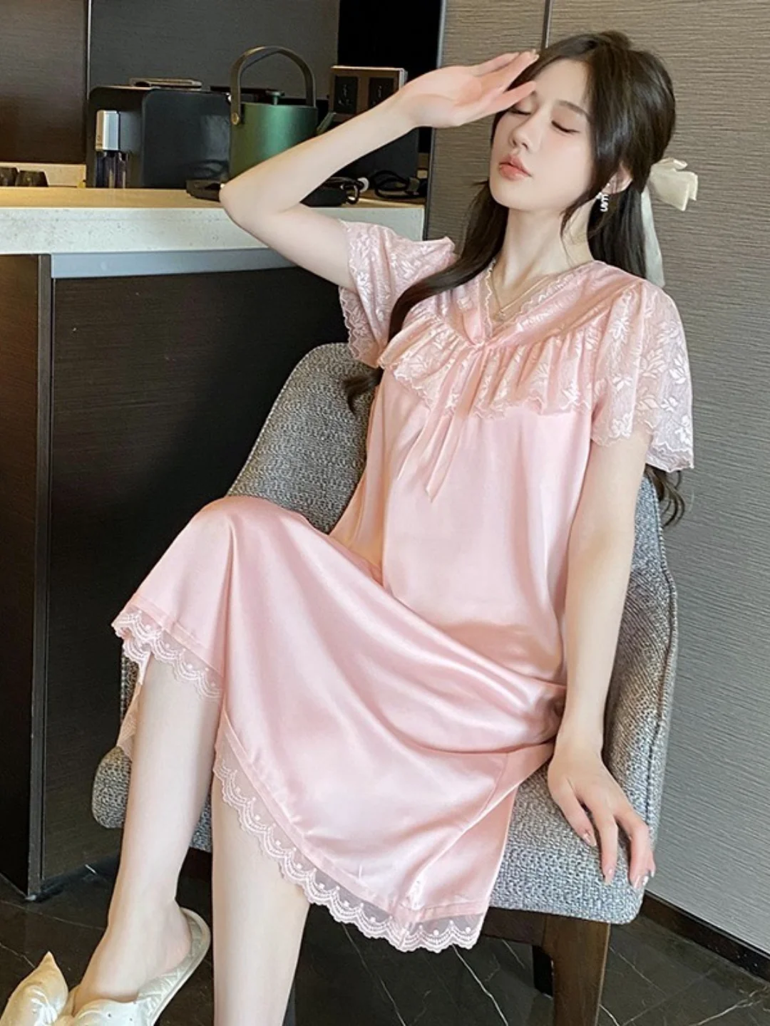 camicia-da-notte-sexy-in-pizzo-da-donna-2026-nuovo-stile-dolce-abbigliamento-per-la-casa-con-imbottitura-sul-petto-indossabile-anche-fuori-in-seta-ghiaccio