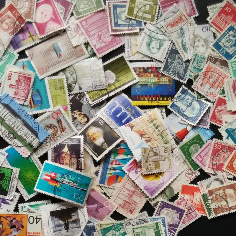 Collectible Vintage Postage Stamps - 500 timbres allemands différents, collection de
