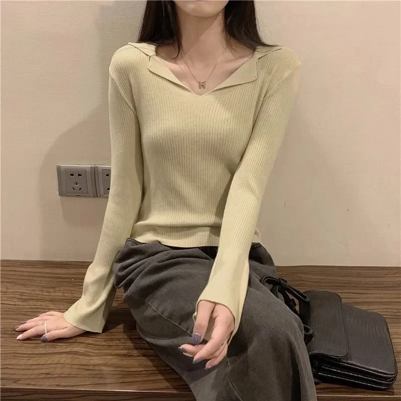 

Gray V-neck long-sleeved sweater for women, new spring style, slimming bottoming shirt, temperament top