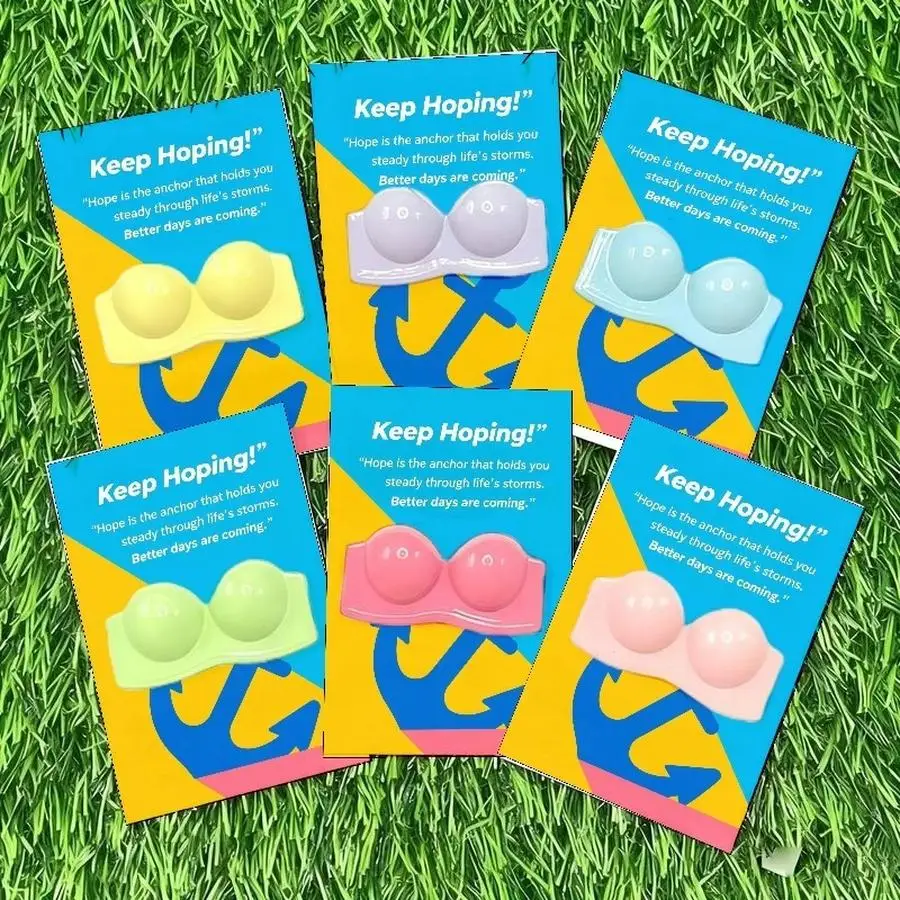 1/5/10/20/50/100pcs Cute A good friend is like a bra Novel bra pocket hug gift card set, synthetic resin, unique encouragement c