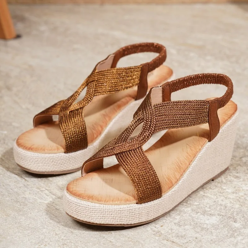 

2025 New Fashion Flat Woman Sandals Shoes Round Toe Summer Shoes Slip on Size Waterproof Platform 36-42 Sandals Female