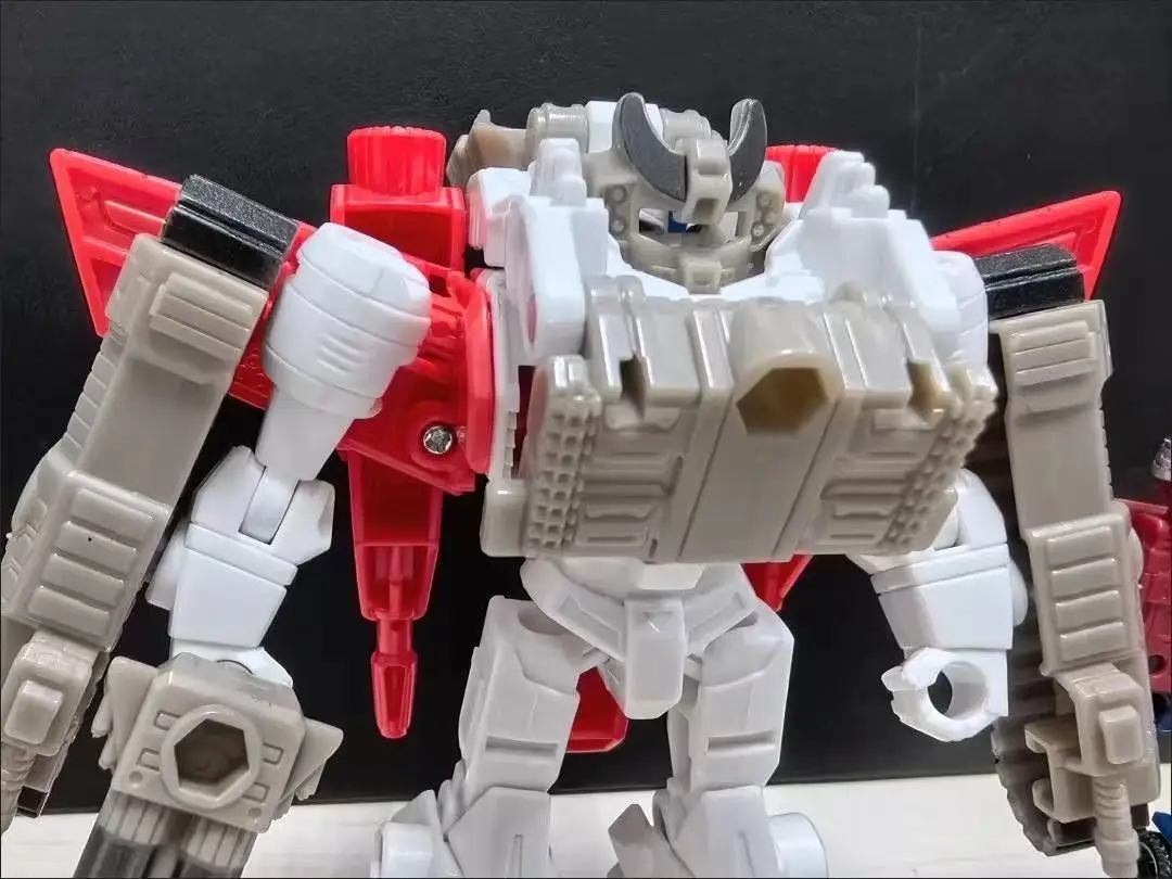 Disponibile Hasbro Trasformazione Giocattoli Armatura energetica Serbatoio Cannone Jetfire Set Robot Action Figures Regali per bambini Collezione di hobby