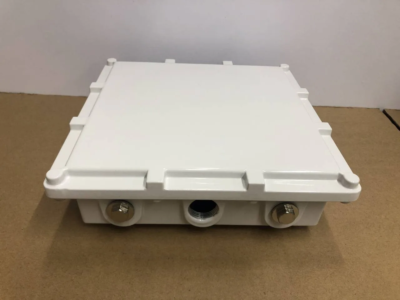White 3-hole ETC shell Wireless bridge WiFi coverage Waterproof cast aluminum AP chassis for base station gateway